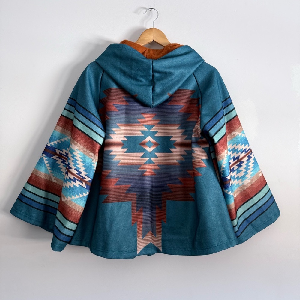 Stylish Multicolor Women's Cape - Picture 2 of 7